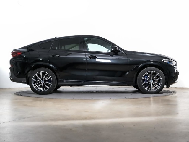 BMW X6 xDrive30d color Negro. Año 2021. 210KW(286CV). Diésel. En concesionario Oliva Motor Tarragona de Tarragona
