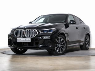 Fotos de BMW X6 xDrive30d color Negro. Año 2021. 210KW(286CV). Diésel. En concesionario Oliva Motor Tarragona de Tarragona