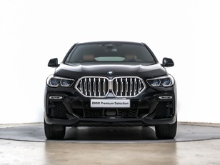 Fotos de BMW X6 xDrive30d color Negro. Año 2021. 210KW(286CV). Diésel. En concesionario Oliva Motor Tarragona de Tarragona