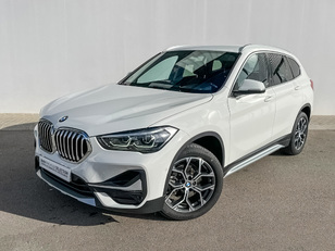 Fotos de BMW X1 sDrive18i color Blanco. Año 2023. 103KW(140CV). Gasolina. En concesionario Barcelona Premium -- GRAN VIA de Barcelona
