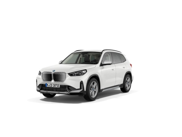 BMW iX1 eDrive20 color Blanco. Año 2024. 150KW(204CV). Eléctrico. En concesionario Novomóvil Oleiros de Coruña