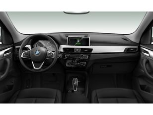 Fotos de BMW X1 sDrive18d color Blanco. Año 2019. 110KW(150CV). Diésel. En concesionario Ceres Motor S.L. de Cáceres