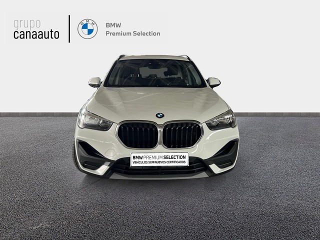 BMW X1 sDrive18i color Blanco. Año 2021. 103KW(140CV). Gasolina. En concesionario CANAAUTO - LAS CHAFIRAS de Sta. C. Tenerife