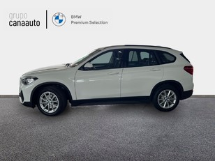 Fotos de BMW X1 sDrive18i color Blanco. Año 2021. 103KW(140CV). Gasolina. En concesionario CANAAUTO - LAS CHAFIRAS de Sta. C. Tenerife