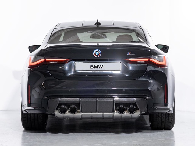 BMW M M4 Coupe Competition color Negro. Año 2024. 375KW(510CV). Gasolina. En concesionario Oliva Motor Girona de Girona