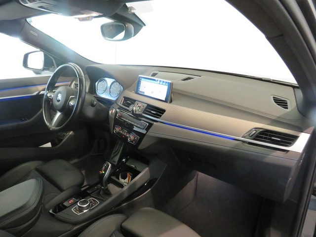 BMW X2 sDrive18d color Gris. Año 2020. 110KW(150CV). Diésel. En concesionario Lugauto S.A. de Lugo