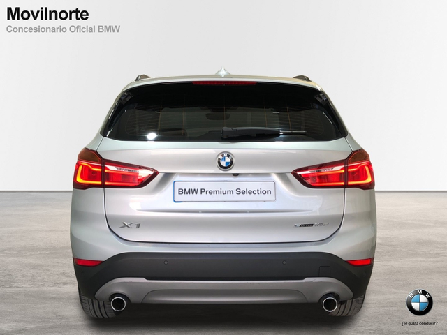 BMW X1 sDrive18d color Gris Plata. Año 2019. 110KW(150CV). Diésel. En concesionario Movilnorte El Plantio de Madrid
