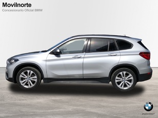 Fotos de BMW X1 sDrive18d color Gris Plata. Año 2019. 110KW(150CV). Diésel. En concesionario Movilnorte El Plantio de Madrid
