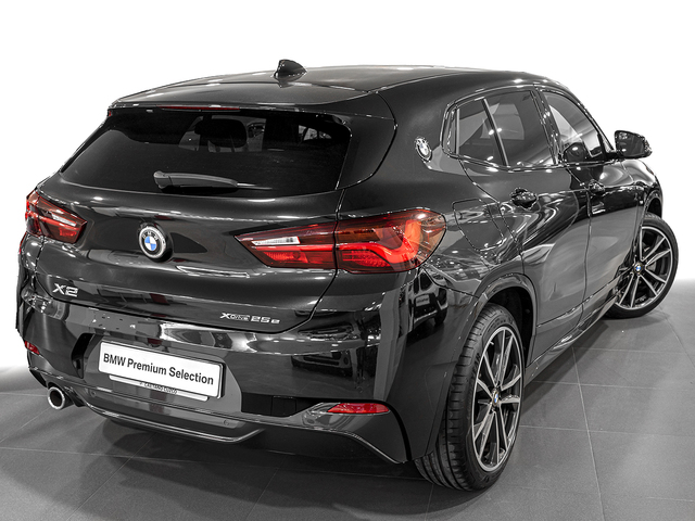 BMW X2 xDrive25e color Negro. Año 2024. 162KW(220CV). Híbrido Electro/Gasolina. En concesionario Caetano Cuzco, Alcalá de Madrid