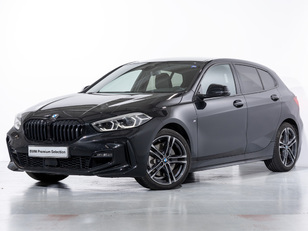 Fotos de BMW Serie 1 120i color Negro. Año 2023. 131KW(178CV). Gasolina. En concesionario Oliva Motor Girona de Girona