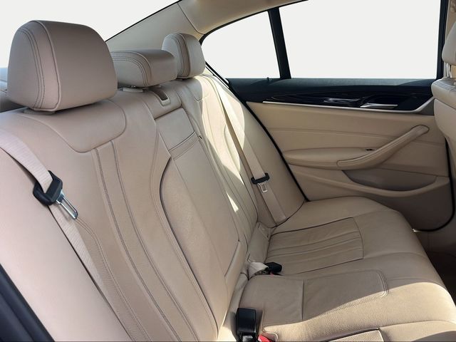 BMW Serie 5 520d color Marrón. Año 2017. 140KW(190CV). Diésel. En concesionario Ilbira Motor | Granada de Granada