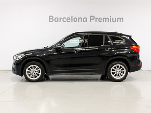 Fotos de BMW X1 sDrive18d color Negro. Año 2018. 110KW(150CV). Diésel. En concesionario Barcelona Premium -- GRAN VIA de Barcelona