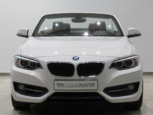 Fotos de BMW Serie 2 218i Cabrio color Blanco. Año 2017. 100KW(136CV). Gasolina. En concesionario GANDIA Automoviles Fersan, S.A. de Valencia
