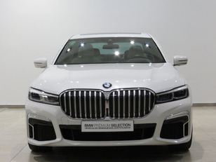 Fotos de BMW Serie 7 730d color Blanco. Año 2019. 195KW(265CV). Diésel. En concesionario GANDIA Automoviles Fersan, S.A. de Valencia