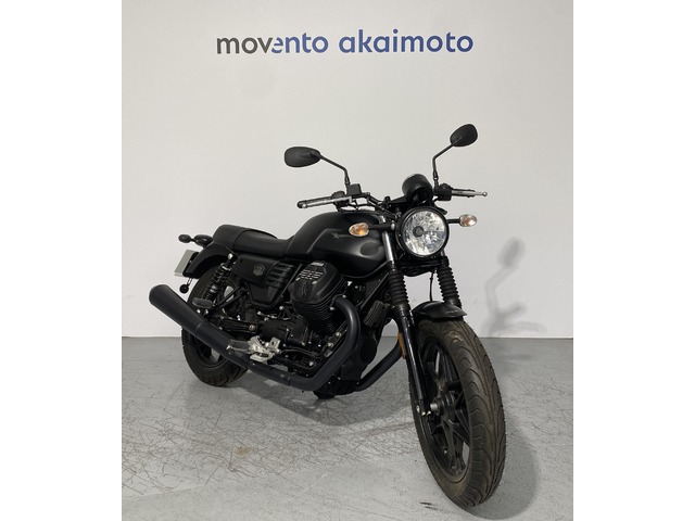 Moto Guzzi V7 III Stone  en Barcelona