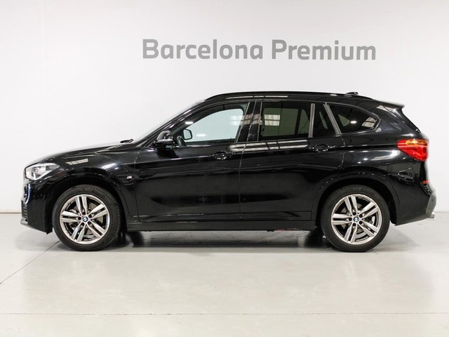 BMW X1 xDrive20d color Negro. Año 2019. 140KW(190CV). Diésel. En concesionario Barcelona Premium -- GRAN VIA de Barcelona