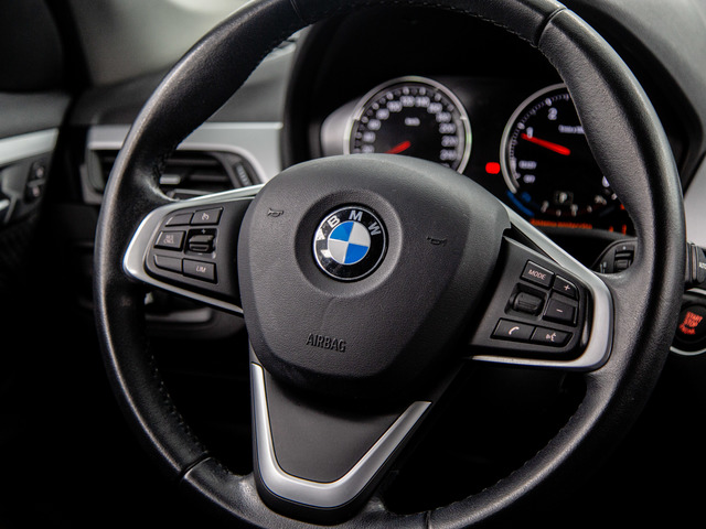 BMW X1 sDrive18d color Gris Plata. Año 2018. 110KW(150CV). Diésel. En concesionario Movil Begar Petrer de Alicante