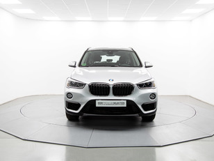 Fotos de BMW X1 sDrive18d color Gris Plata. Año 2018. 110KW(150CV). Diésel. En concesionario Movil Begar Petrer de Alicante