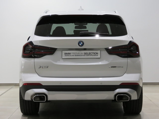 BMW X3 xDrive30e color Blanco. Año 2022. 215KW(292CV). Híbrido Electro/Gasolina. En concesionario DIGITAL Automoviles Fersan, S.A. de Alicante