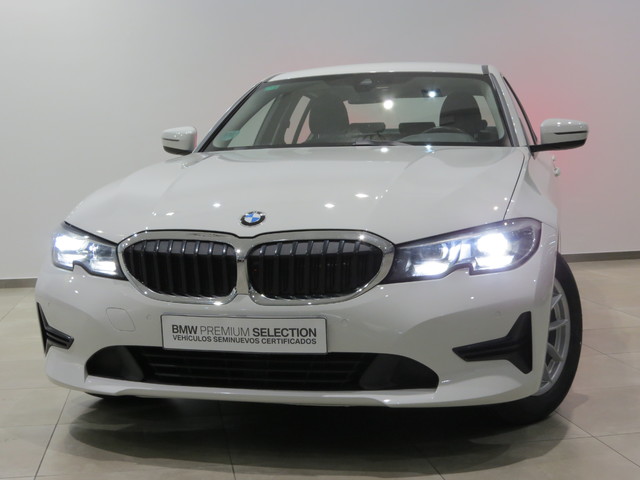 BMW Serie 3 318d color Blanco. Año 2019. 110KW(150CV). Diésel. En concesionario FINESTRAT Automoviles Fersan, S.A. de Alicante