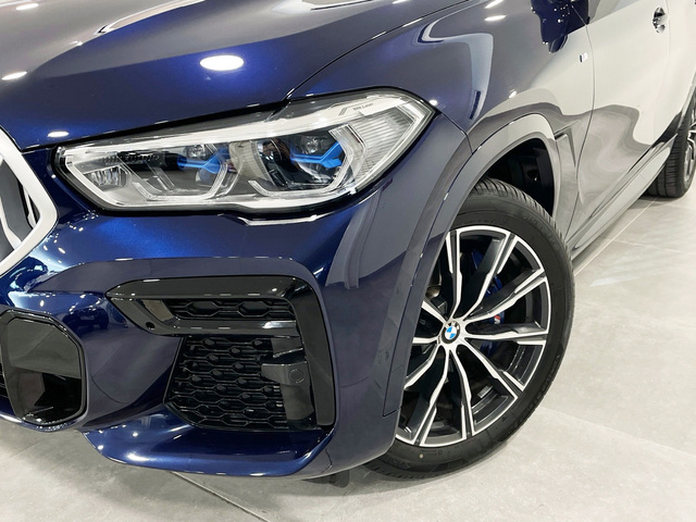 BMW X6 xDrive30d color Azul. Año 2023. 210KW(286CV). Diésel. En concesionario Engasa S.A. Pista de silla de Valencia