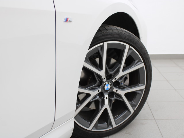 BMW Serie 2 218d Gran Coupe color Blanco. Año 2023. 110KW(150CV). Diésel. En concesionario Augusta Aragon S.A. de Zaragoza