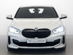 Fotos de BMW Serie 1 118d color Blanco. Año 2020. 110KW(150CV). Diésel. En concesionario Fuenteolid de Valladolid