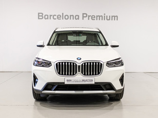 Fotos de BMW X3 xDrive20d color Blanco. Año 2023. 140KW(190CV). Diésel. En concesionario Barcelona Premium -- GRAN VIA de Barcelona
