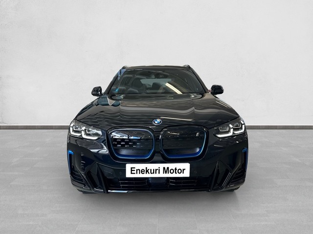 BMW iX3 M Sport color Negro. Año 2024. 210KW(286CV). Eléctrico. En concesionario Enekuri Motor de Vizcaya