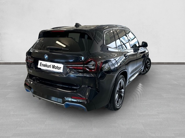 BMW iX3 M Sport color Negro. Año 2024. 210KW(286CV). Eléctrico. En concesionario Enekuri Motor de Vizcaya