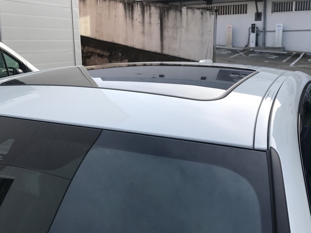 BMW Serie 3 320d color Blanco. Año 2023. 140KW(190CV). Diésel. En concesionario Celtamotor Vigo  de Pontevedra