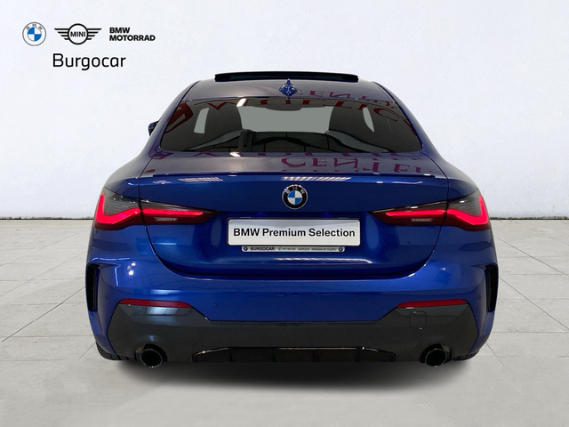 BMW Serie 4 420d Coupe color Azul. Año 2022. 140KW(190CV). Diésel. En concesionario Burgocar (Bmw y Mini) de Burgos