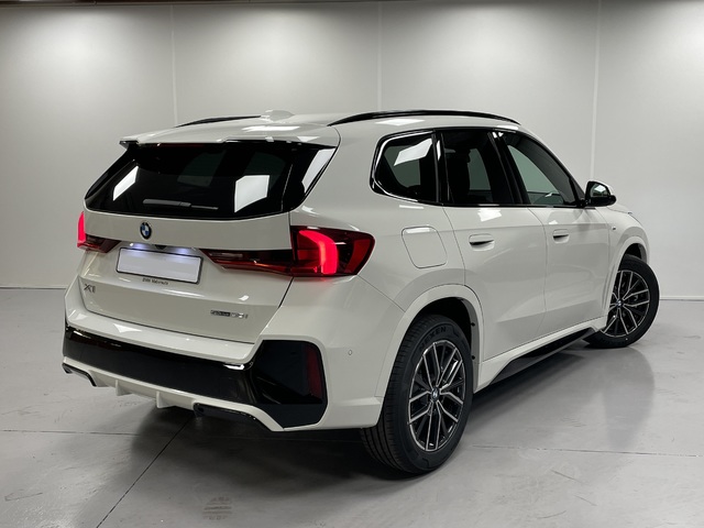 BMW X1 sDrive20i color Blanco. Año 2024. 125KW(170CV). Gasolina. En concesionario Maberauto de Castellón