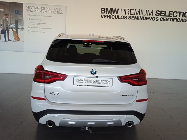 BMW X3 xDrive20d color Blanco. Año 2019. 140KW(190CV). Diésel. En concesionario ALBAMOCION CIUDAD REAL  de Ciudad Real