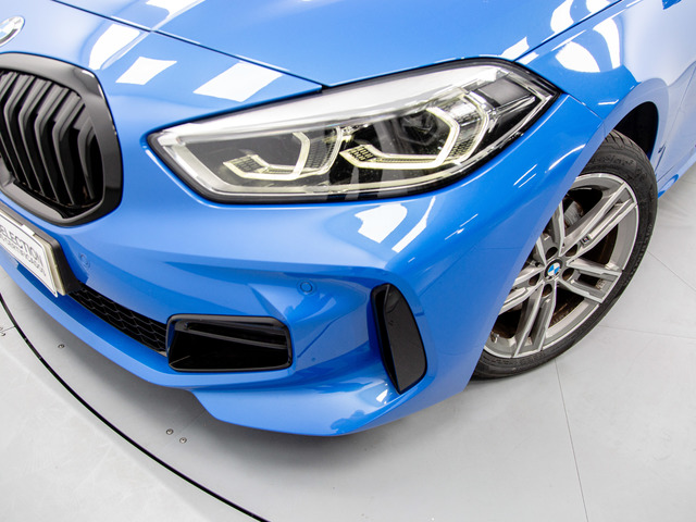 BMW Serie 1 118d color Azul. Año 2021. 110KW(150CV). Diésel. En concesionario Móvil Begar Alicante de Alicante