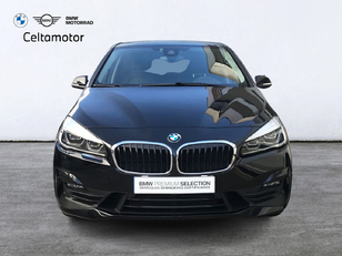 Fotos de BMW Serie 2 218d Active Tourer color Negro. Año 2021. 110KW(150CV). Diésel. En concesionario Celtamotor Pontevedra de Pontevedra