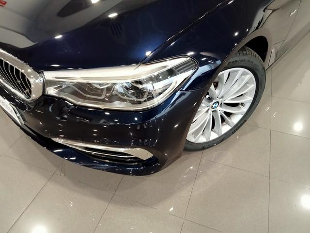 BMW Serie 5 520d Touring color Azul. Año 2019. 140KW(190CV). Diésel. En concesionario Mandel Motor Badajoz de Badajoz