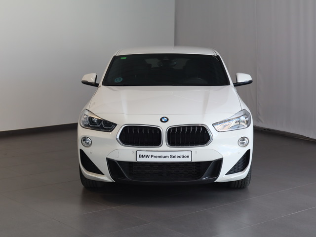 BMW X2 sDrive18d color Blanco. Año 2019. 110KW(150CV). Diésel. En concesionario Pruna Motor de Barcelona