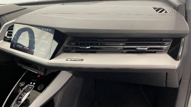 Audi Q4 e-tron 40 e-tron - 12