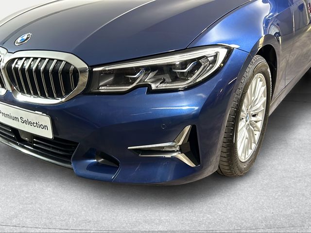 BMW Serie 3 320d Touring color Azul. Año 2021. 140KW(190CV). Diésel. En concesionario San Pablo Motor | Su Eminencia de Sevilla