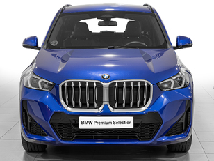 Fotos de BMW X1 sDrive18d color Azul. Año 2022. 110KW(150CV). Diésel. En concesionario Caetano Cuzco, Salvatierra de Madrid