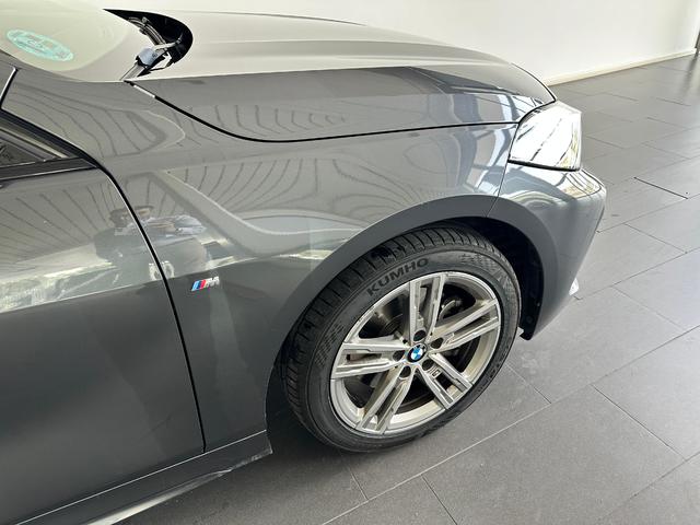 BMW Serie 1 118d color Gris. Año 2021. 110KW(150CV). Diésel. En concesionario Adler Motor S.L. TOLEDO de Toledo