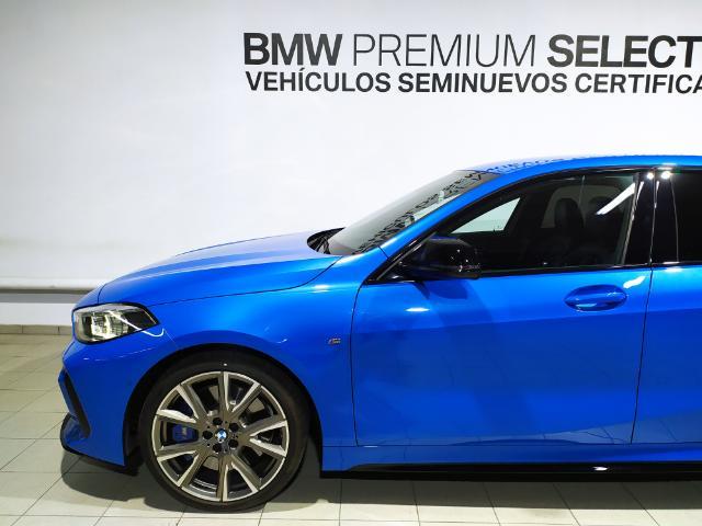 BMW Serie 1 M135i color Azul. Año 2019. 225KW(306CV). Gasolina. En concesionario Hispamovil Elche de Alicante