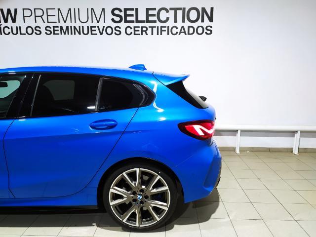 BMW Serie 1 M135i color Azul. Año 2019. 225KW(306CV). Gasolina. En concesionario Hispamovil Elche de Alicante