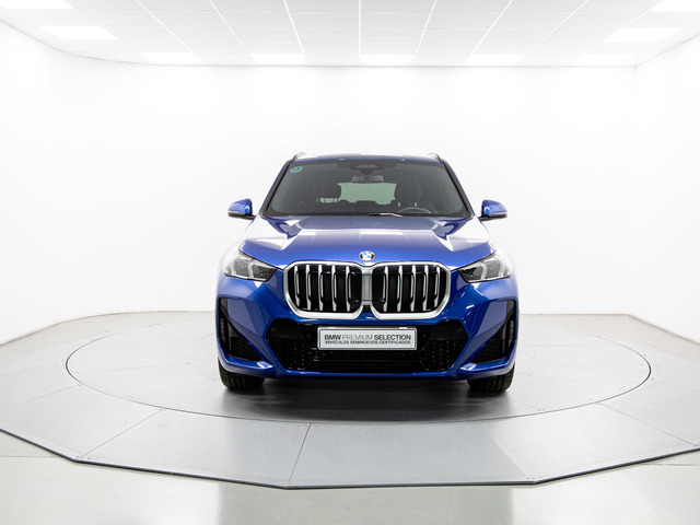 BMW X1 sDrive18d color Azul. Año 2022. 110KW(150CV). Diésel. En concesionario Móvil Begar Alicante de Alicante