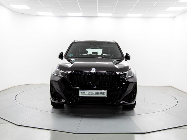 BMW X1 sDrive18d color Negro. Año 2022. 110KW(150CV). Diésel. En concesionario Móvil Begar Alicante de Alicante