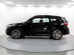 Fotos de BMW X1 sDrive18d color Negro. Año 2022. 110KW(150CV). Diésel. En concesionario Móvil Begar Alicante de Alicante