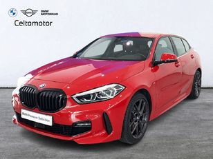Fotos de BMW Serie 1 118d color Rojo. Año 2020. 110KW(150CV). Diésel. En concesionario Celtamotor Lalín de Pontevedra