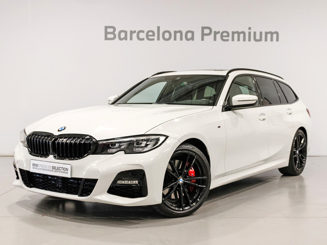 BMW Serie 3 320i Touring color Blanco. Año 2021. 135KW(184CV). Gasolina. En concesionario Barcelona Premium -- GRAN VIA de Barcelona