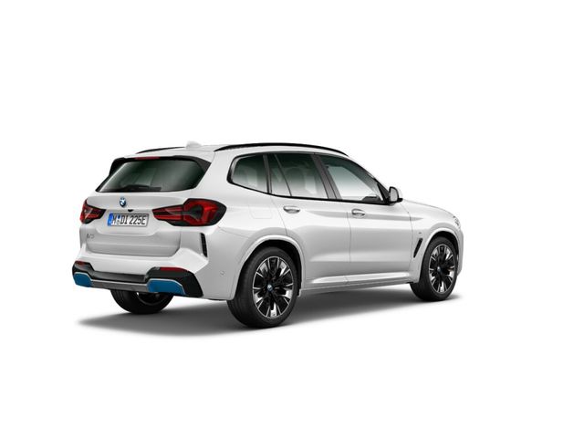 BMW iX3 M Sport color Blanco. Año 2023. 210KW(286CV). Eléctrico. En concesionario Movilnorte El Plantio de Madrid